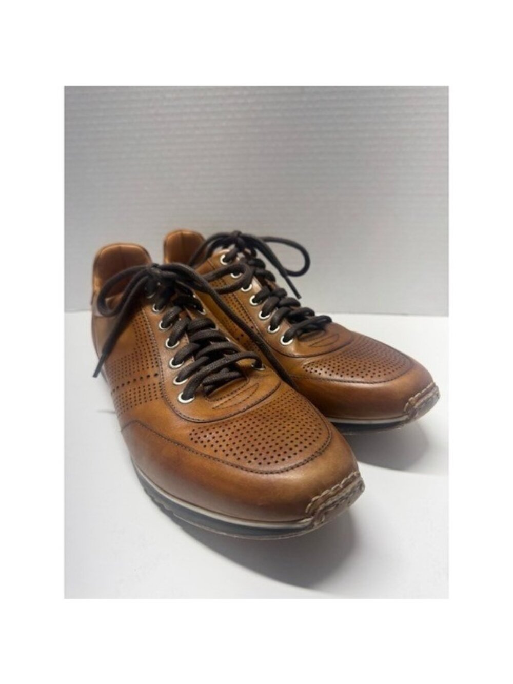 Magnanni Mens Cognac Brown Perforated Leather Low Top Sneakers Men 9.5 Spain